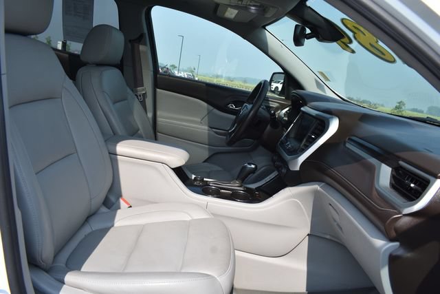 Used 2017 GMC Acadia SLT AWD/4WD image 16