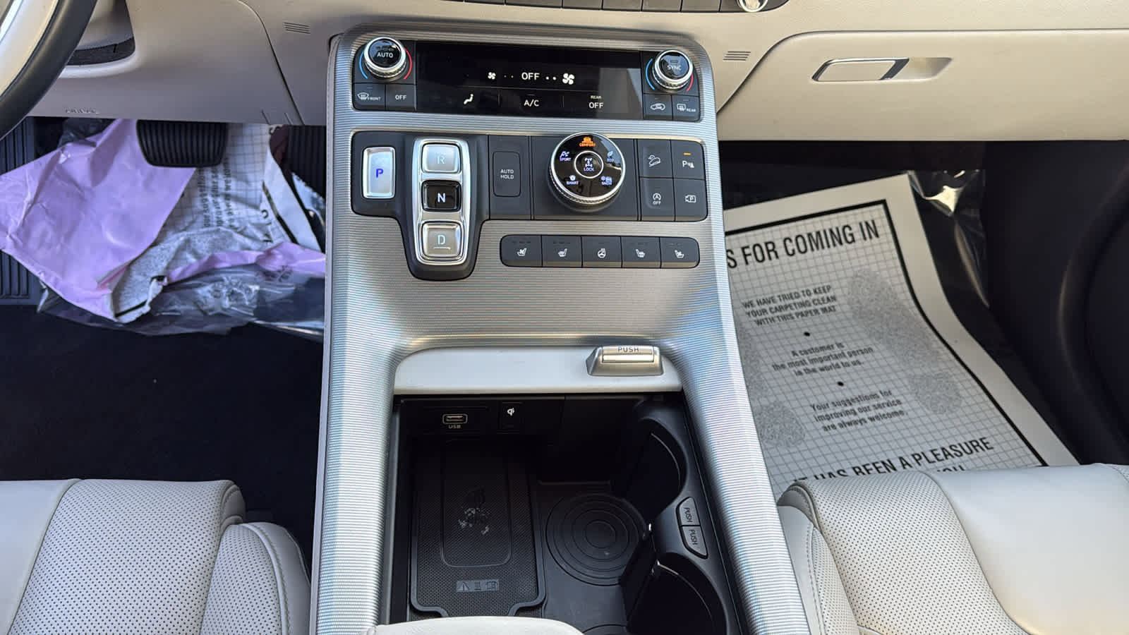 Used 2023 Hyundai Palisade Calligraphy image 21