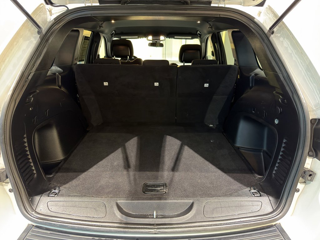 Used 2021 Jeep Grand Cherokee Laredo image 22