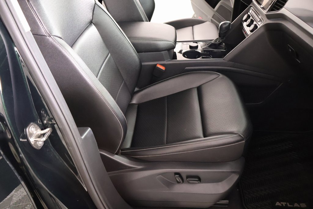 Used 2021 Volkswagen Atlas SEL R-Line image 15