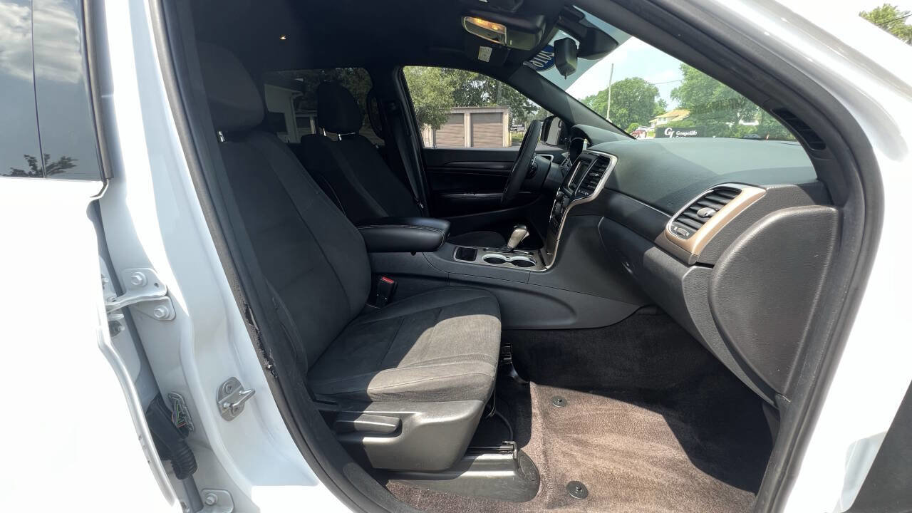 Used 2016 Jeep Grand Cherokee Laredo RWD image 25