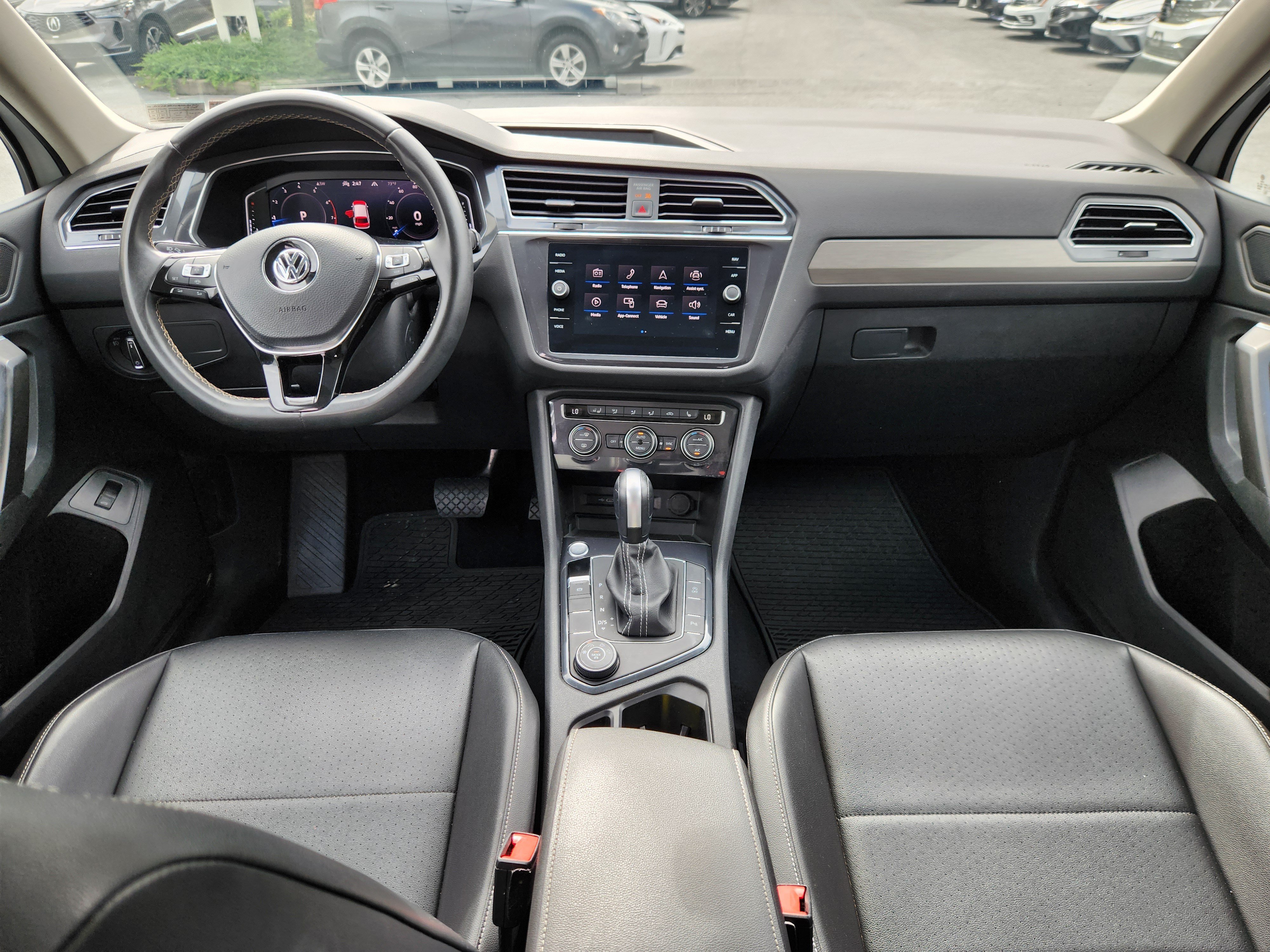 Used 2021 Volkswagen Tiguan SEL AWD/4WD image 8