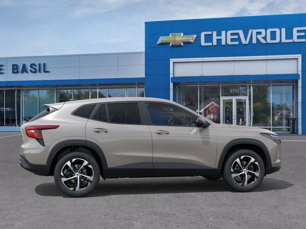 New 2026 Chevrolet Trax RS w/ Driver Confidence Package FWD image 5
