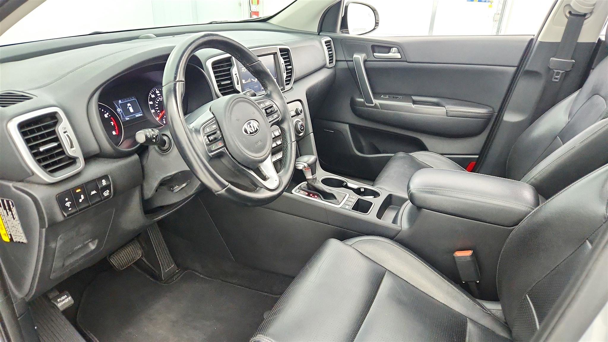 Used 2017 Kia Sportage EX w/ EX Technology Package image 25