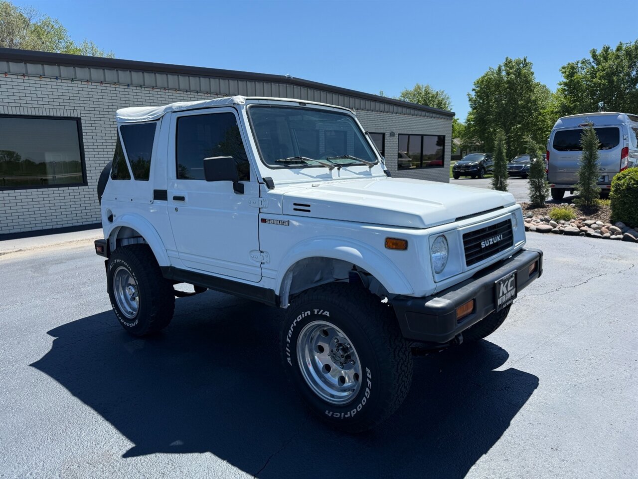 Used 1988 Suzuki Samurai 4WD Soft Top image 4