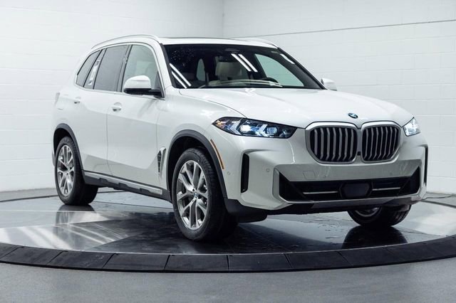 New 2026 BMW X5 xDrive40i w/ Climate Comfort Package image 5