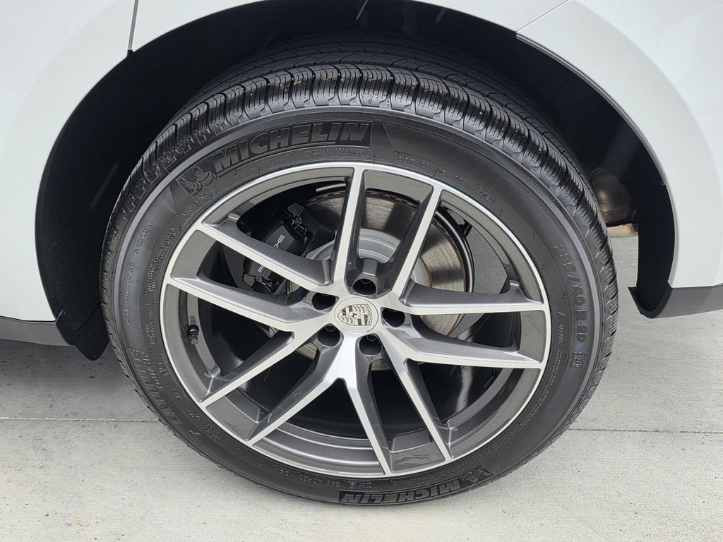 New 2026 Porsche Macan AWD/4WD image 29