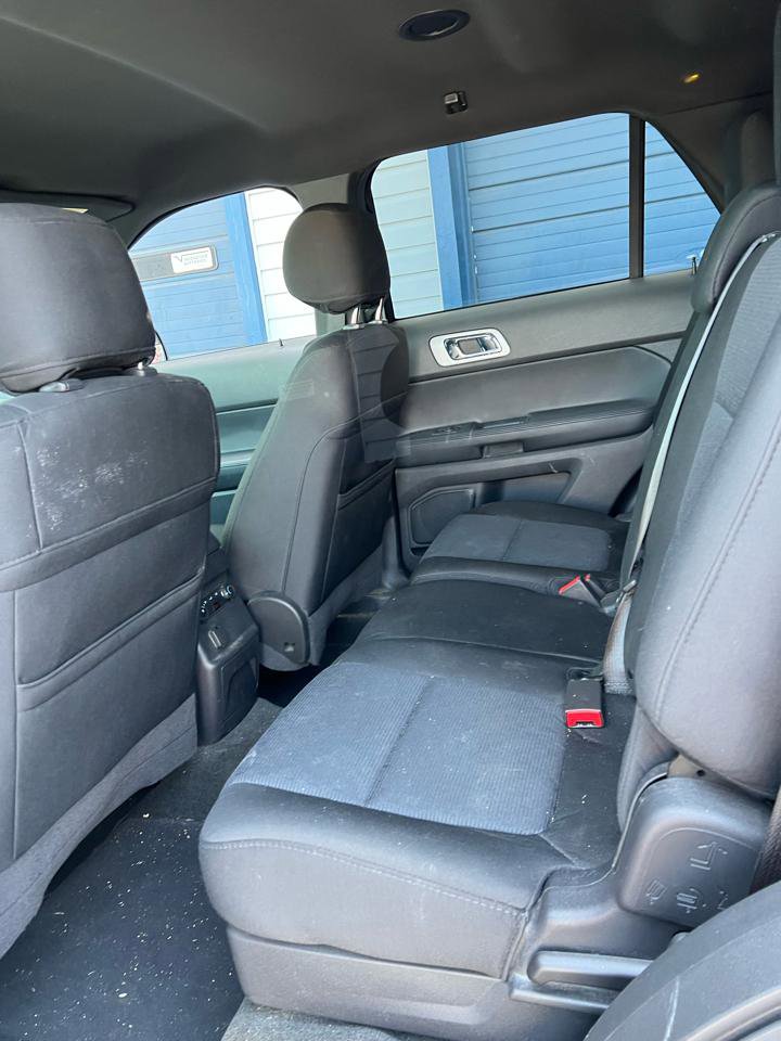 Used 2014 Ford Explorer XLT image 8