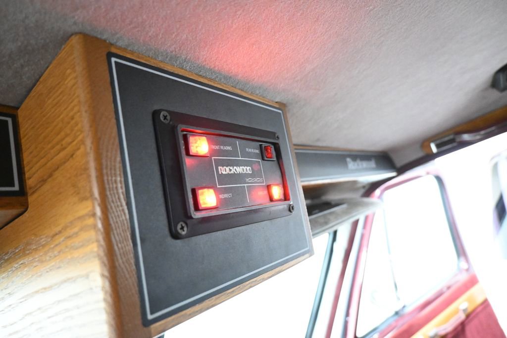 Used 1990 Chevrolet G20 RWD image 28