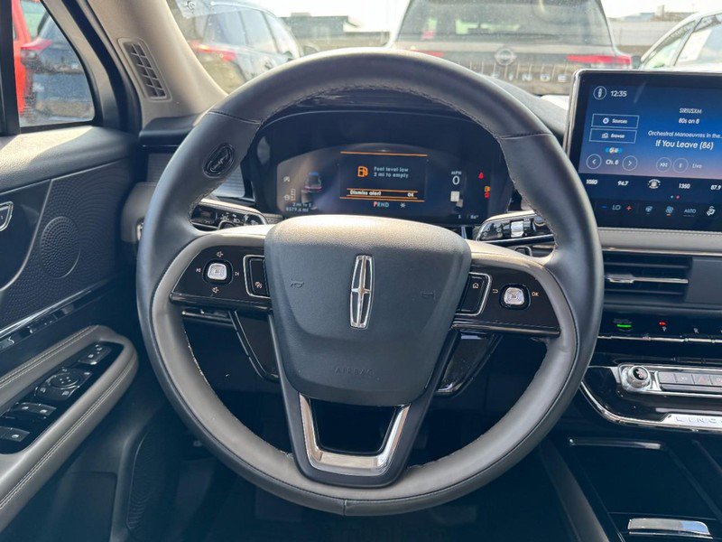 Used 2025 Lincoln Corsair Reserve w/ Rear Removable Package Tray image 10