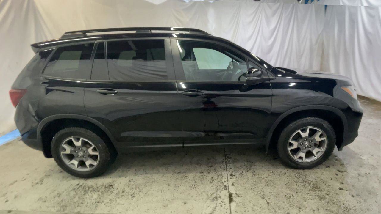 Used 2022 Honda Passport TrailSport image 9