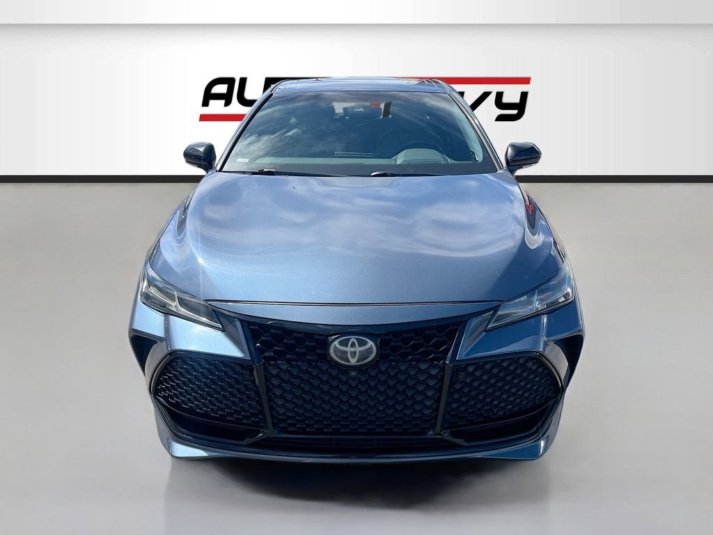 Used 2019 Toyota Avalon Touring w/ Advanced Safety Package FWD image 2