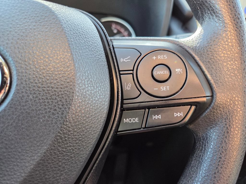 Used 2023 Toyota RAV4 XLE w/ Convenience Package FWD image 14