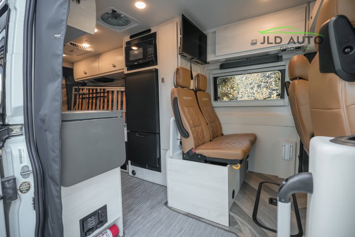 Used 2025 RAM ProMaster 3500 w/ Quick Order Package 22G SLT image 26