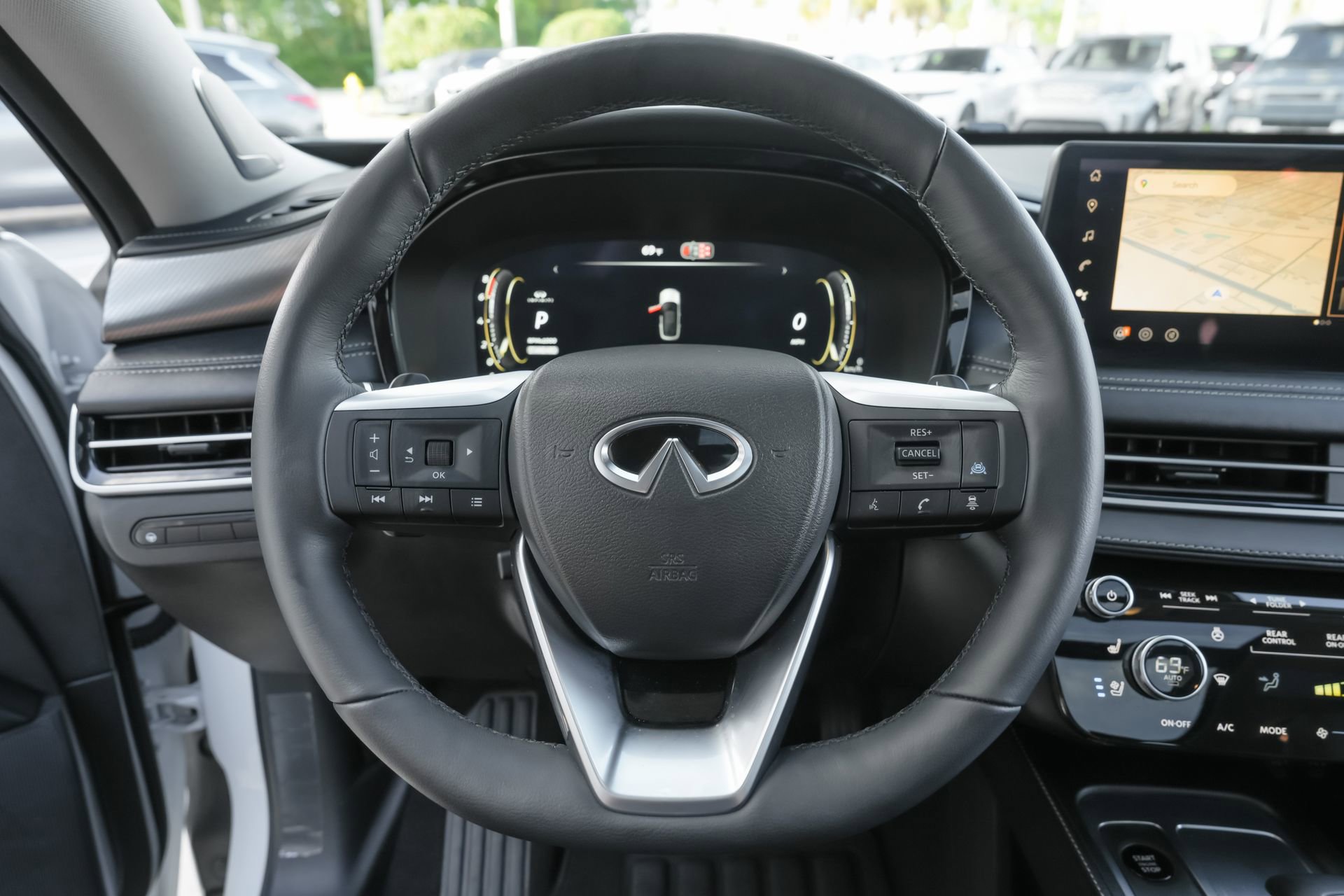 Used 2026 INFINITI QX60 Luxe w/ Cargo Package image 8