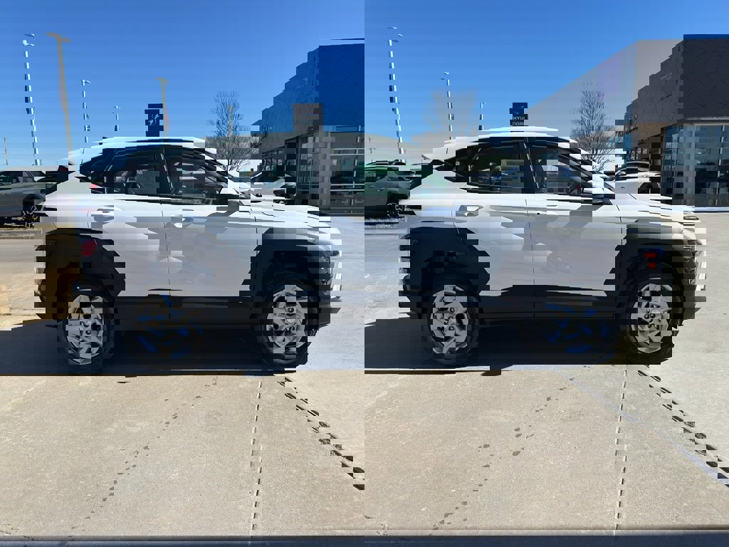 New 2026 Hyundai Kona SE image 7