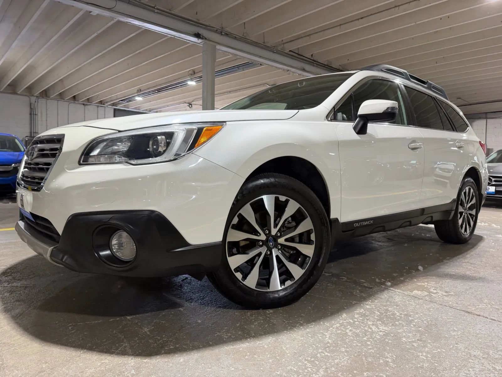 Used 2017 Subaru Outback 3.6R Limited AWD/4WD image 2