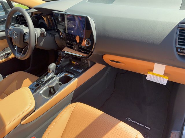 New 2026 Lexus NX 350h FWD image 32