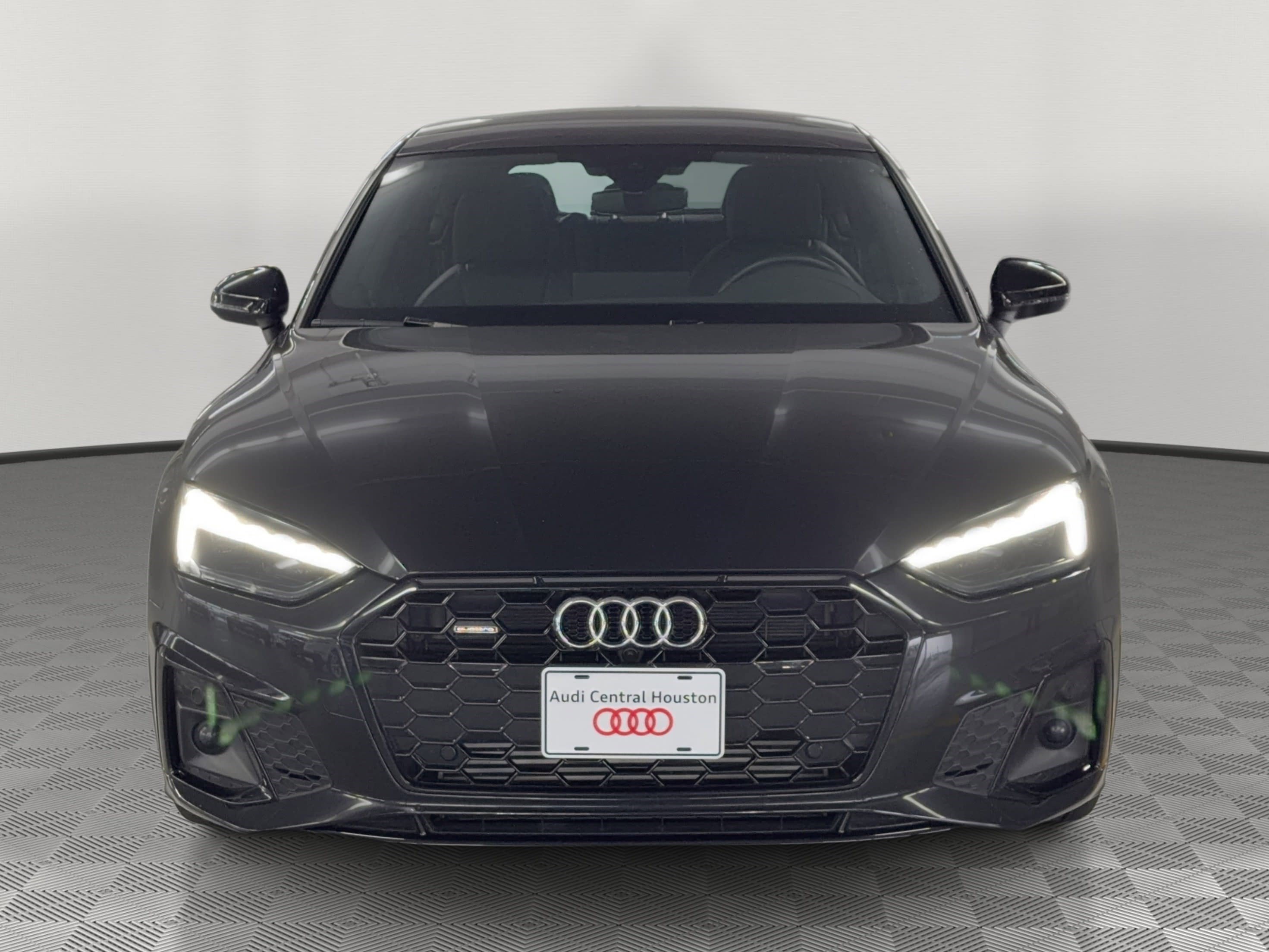 Used 2025 Audi A5 2.0T Premium Plus w/ Premium Plus AWD/4WD image 6