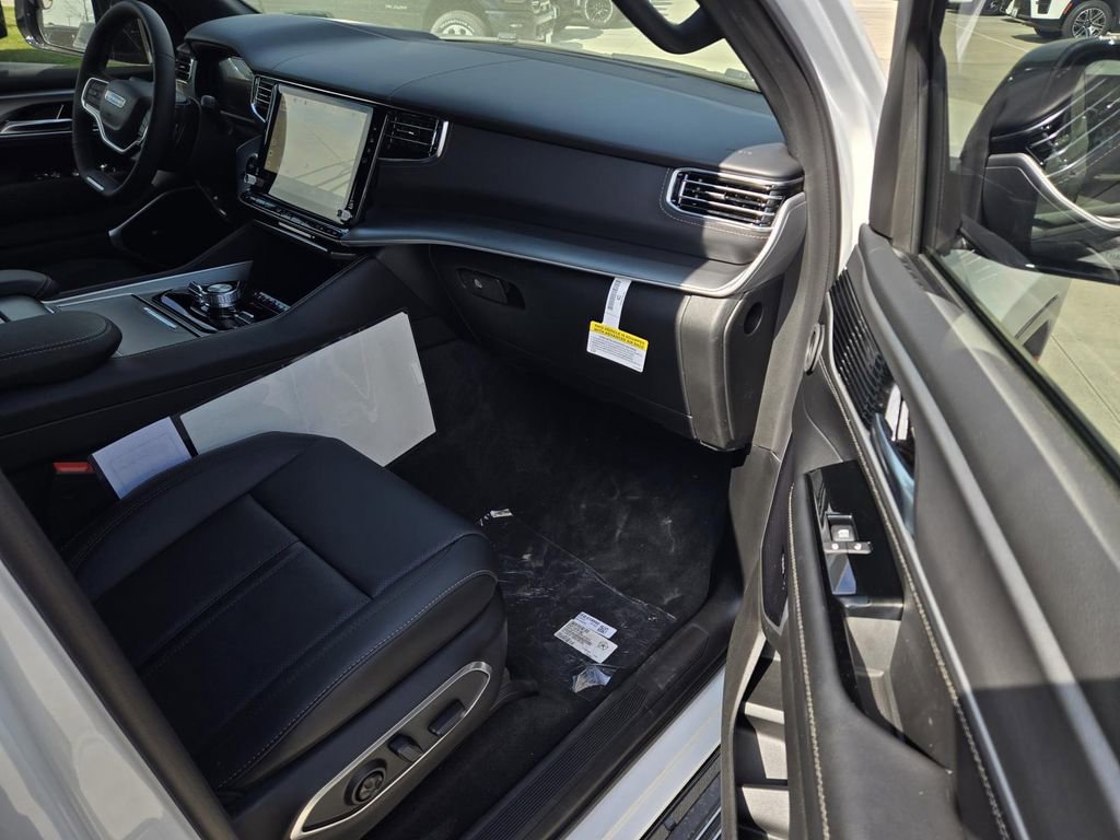 New 2026 Jeep Grand Wagoneer L Limited image 8