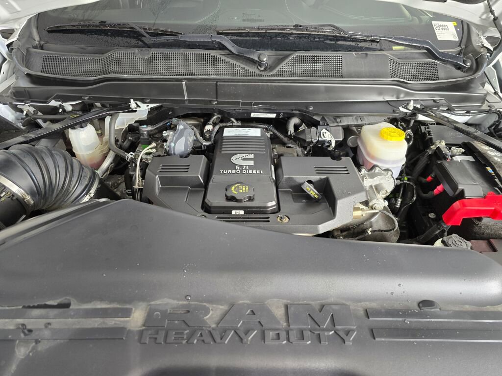 Used 2024 RAM 2500 Limited image 9