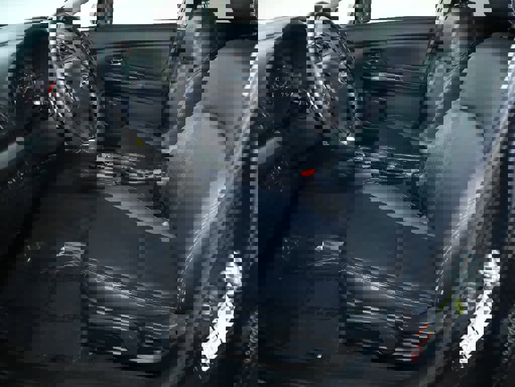 Used 2013 Subaru Crosstrek 2.0i Limited image 21