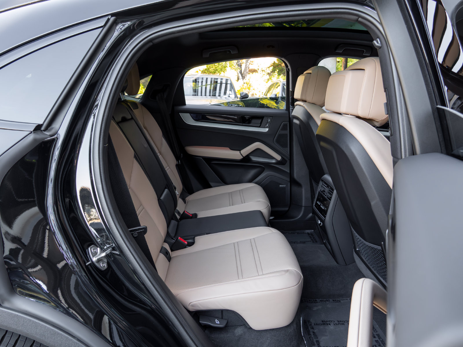 Certified 2026 Porsche Cayenne Coupe AWD/4WD image 50