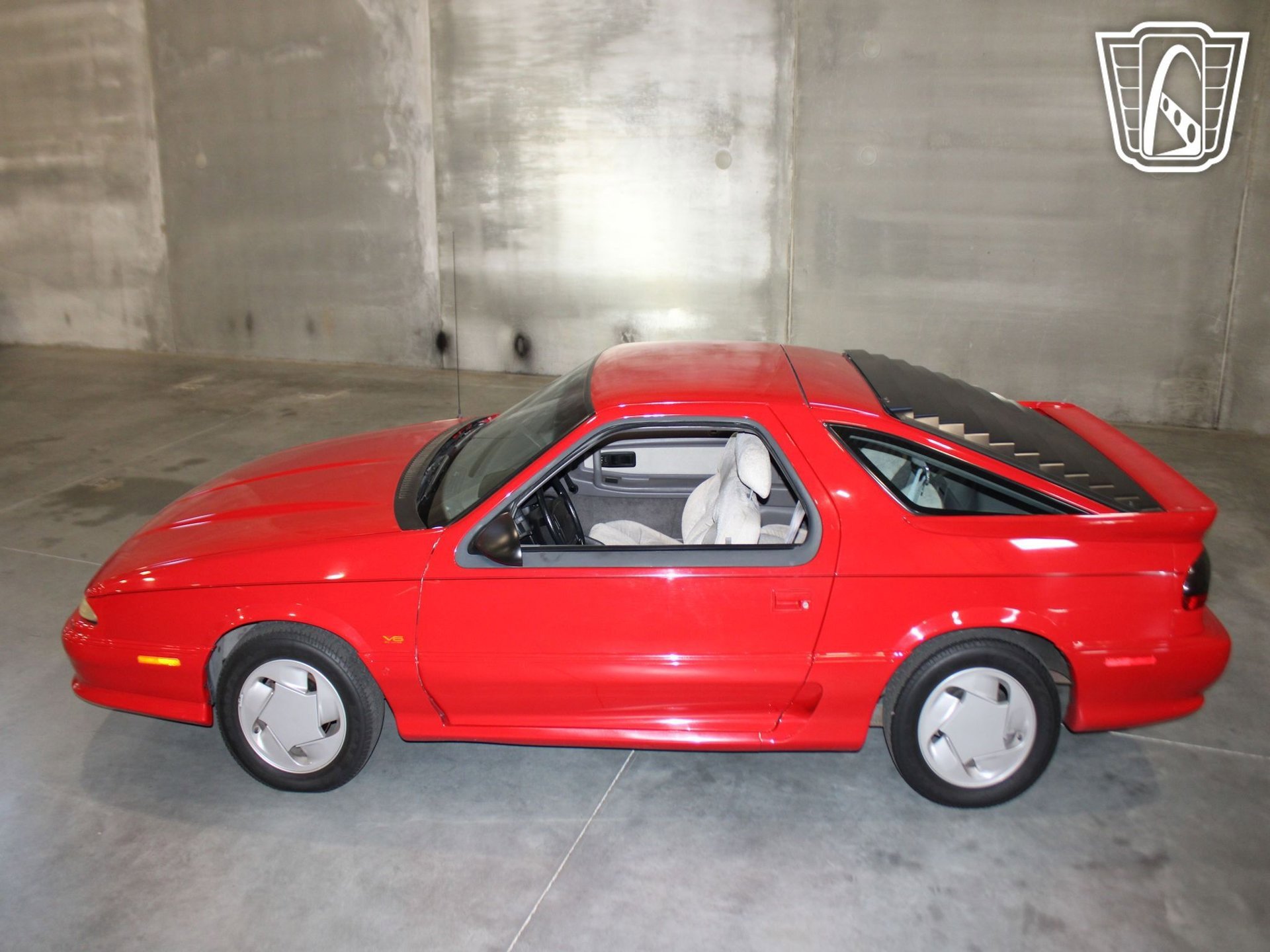 Used 1993 Dodge Daytona ES image 10