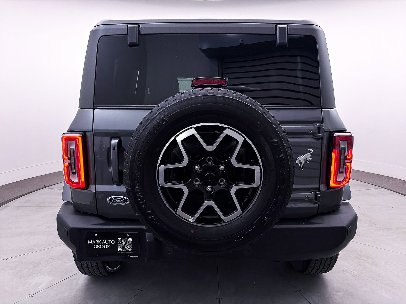 Used 2023 Ford Bronco Outer Banks image 13