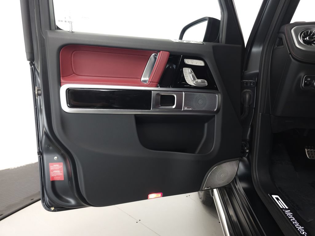 Certified 2025 Mercedes-Benz G 580 w/ Manufactur Interior Package image 5