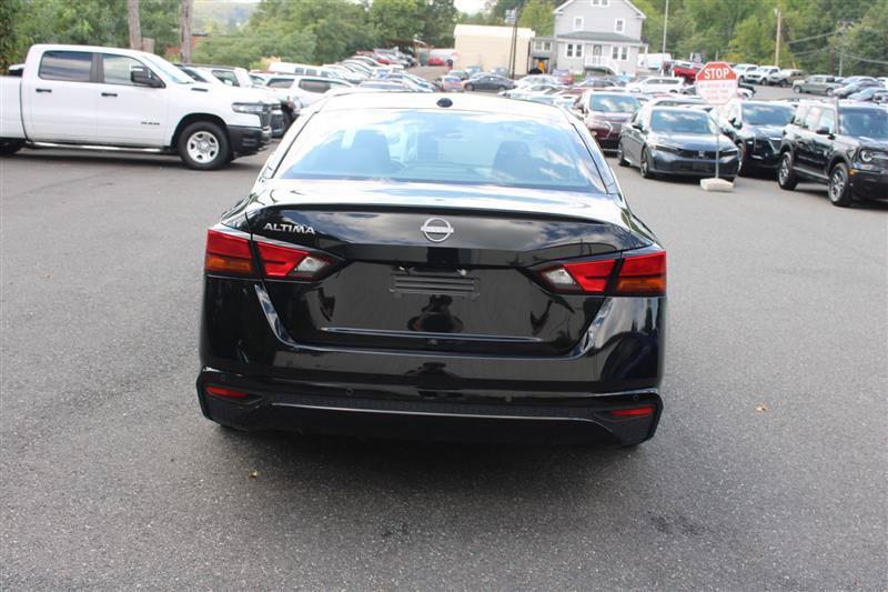 Used 2025 Nissan Altima 2.5 S FWD image 7