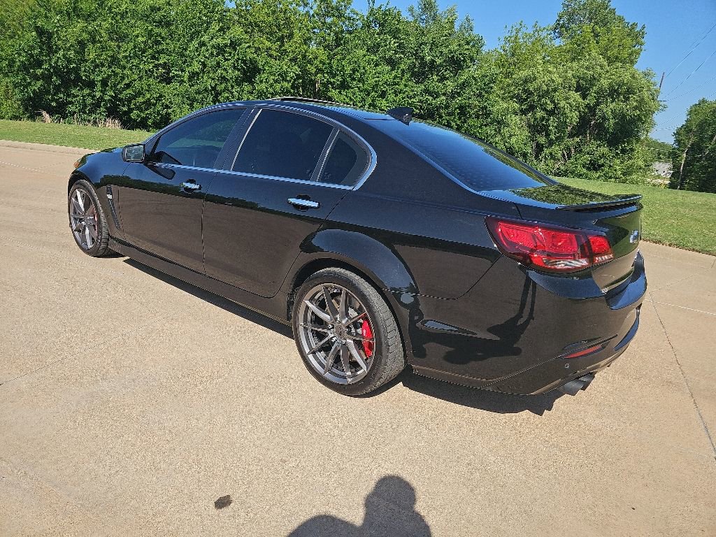 Used 2017 Chevrolet SS RWD image 3