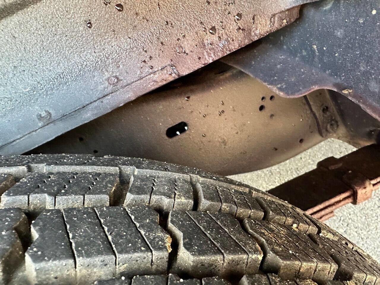 Used 2005 Ford E-350 and Econoline 350 XL image 40