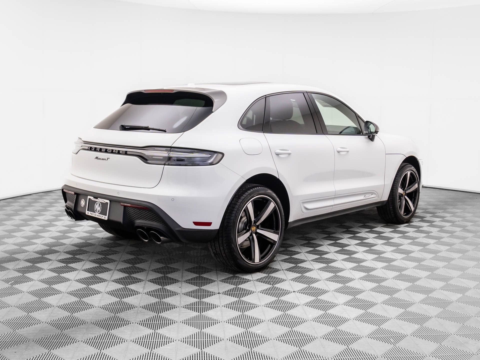 New 2026 Porsche Macan Turbo image 8