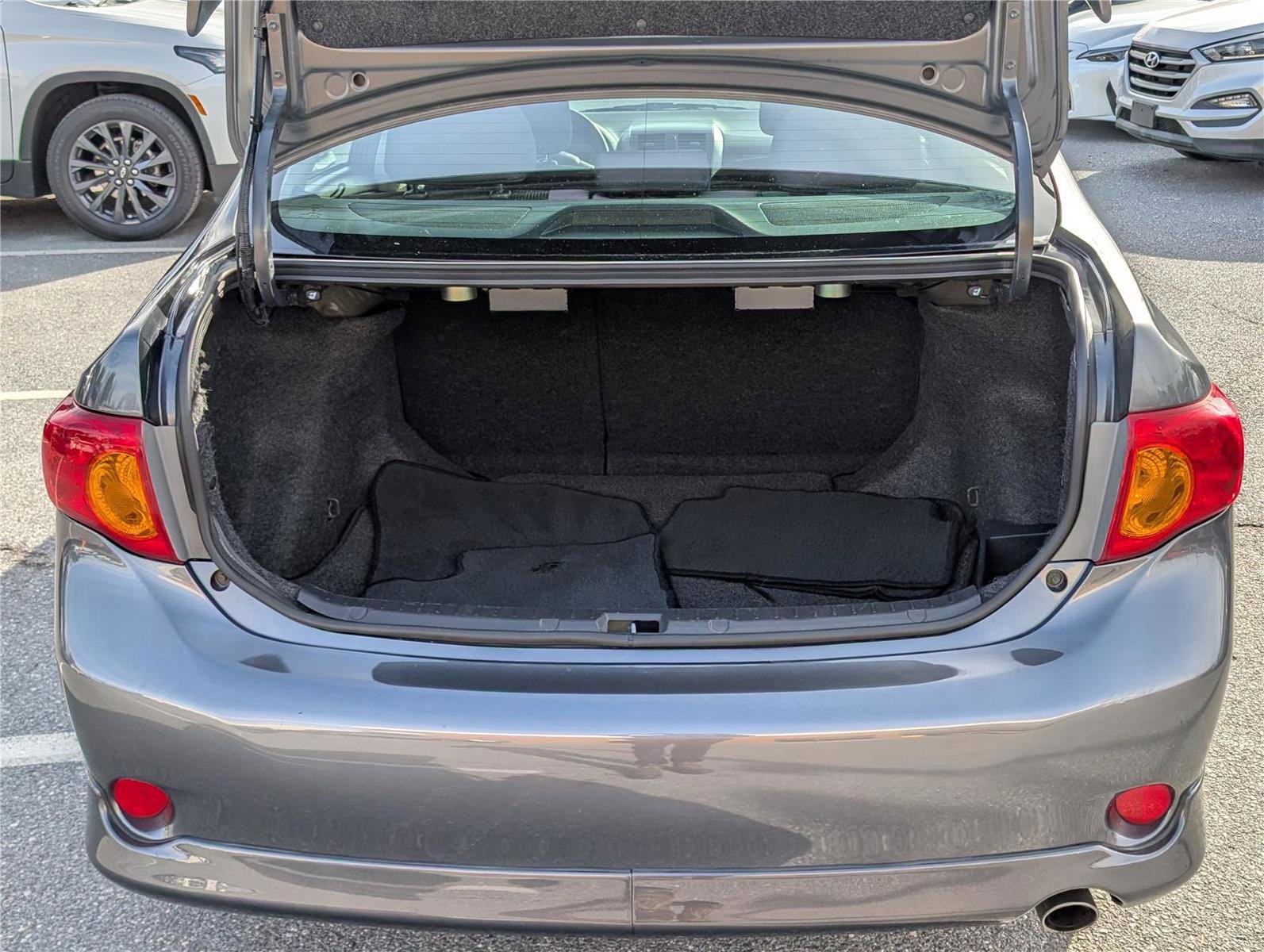 Used 2010 Toyota Corolla S image 14