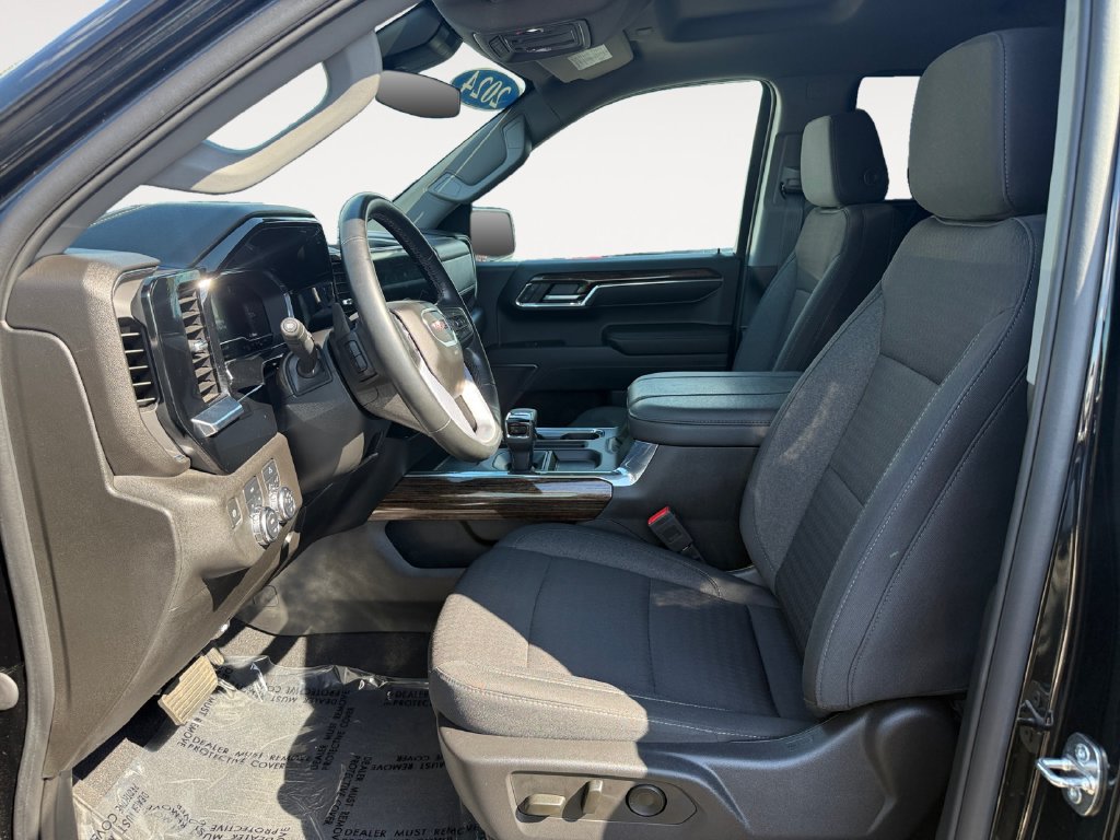 Used 2024 GMC Sierra 1500 Elevation w/ LPO, Elevation Black Package AWD/4WD image 9