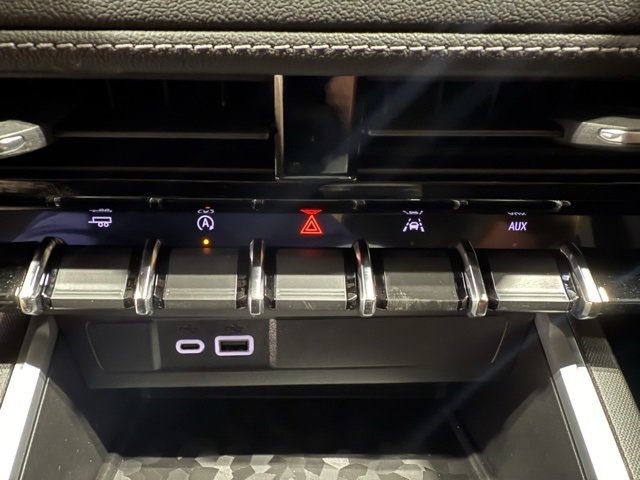 New 2026 Chevrolet Colorado LT image 19