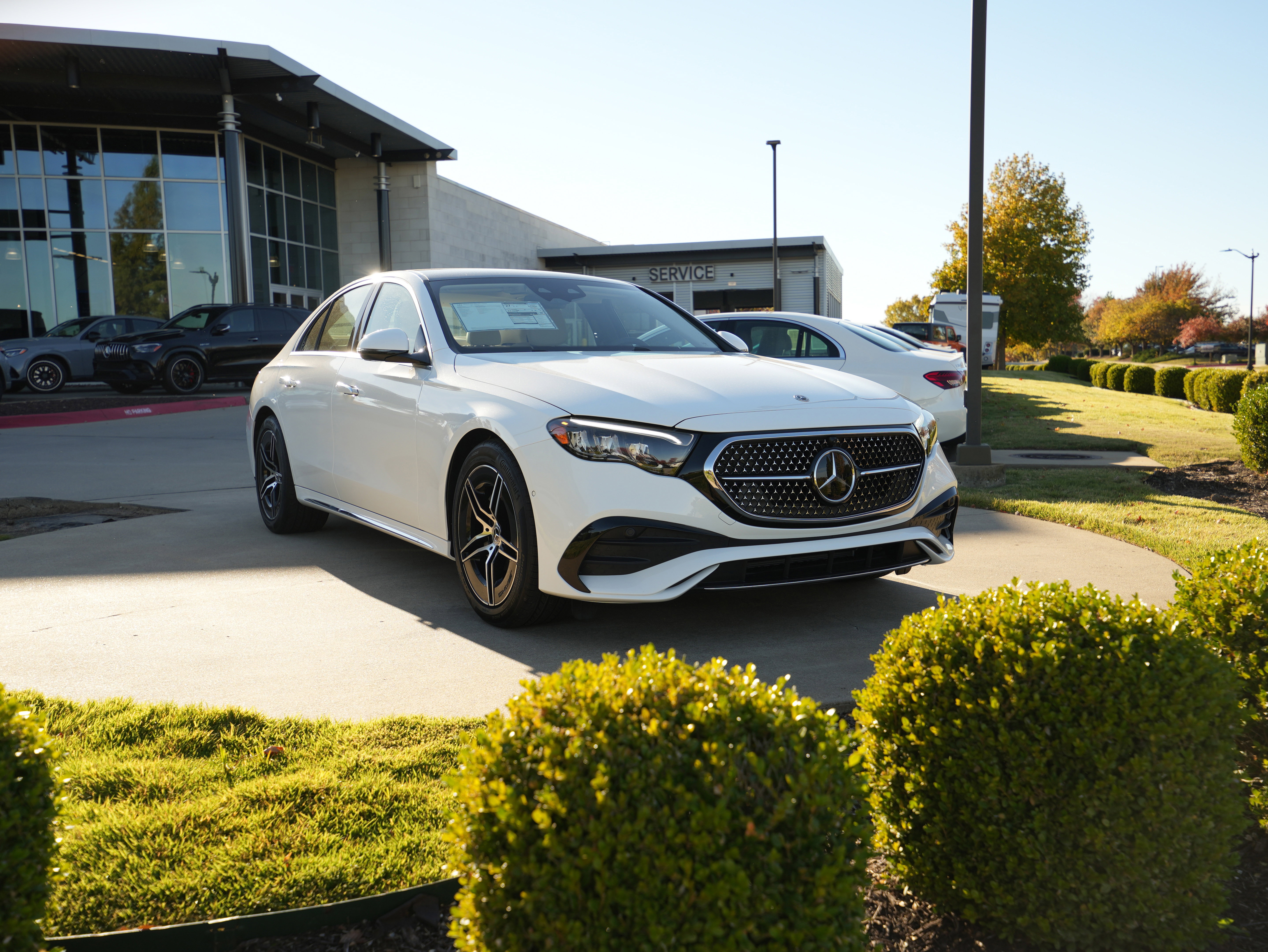 New 2026 Mercedes-Benz E 350 4MATIC Sedan image 1