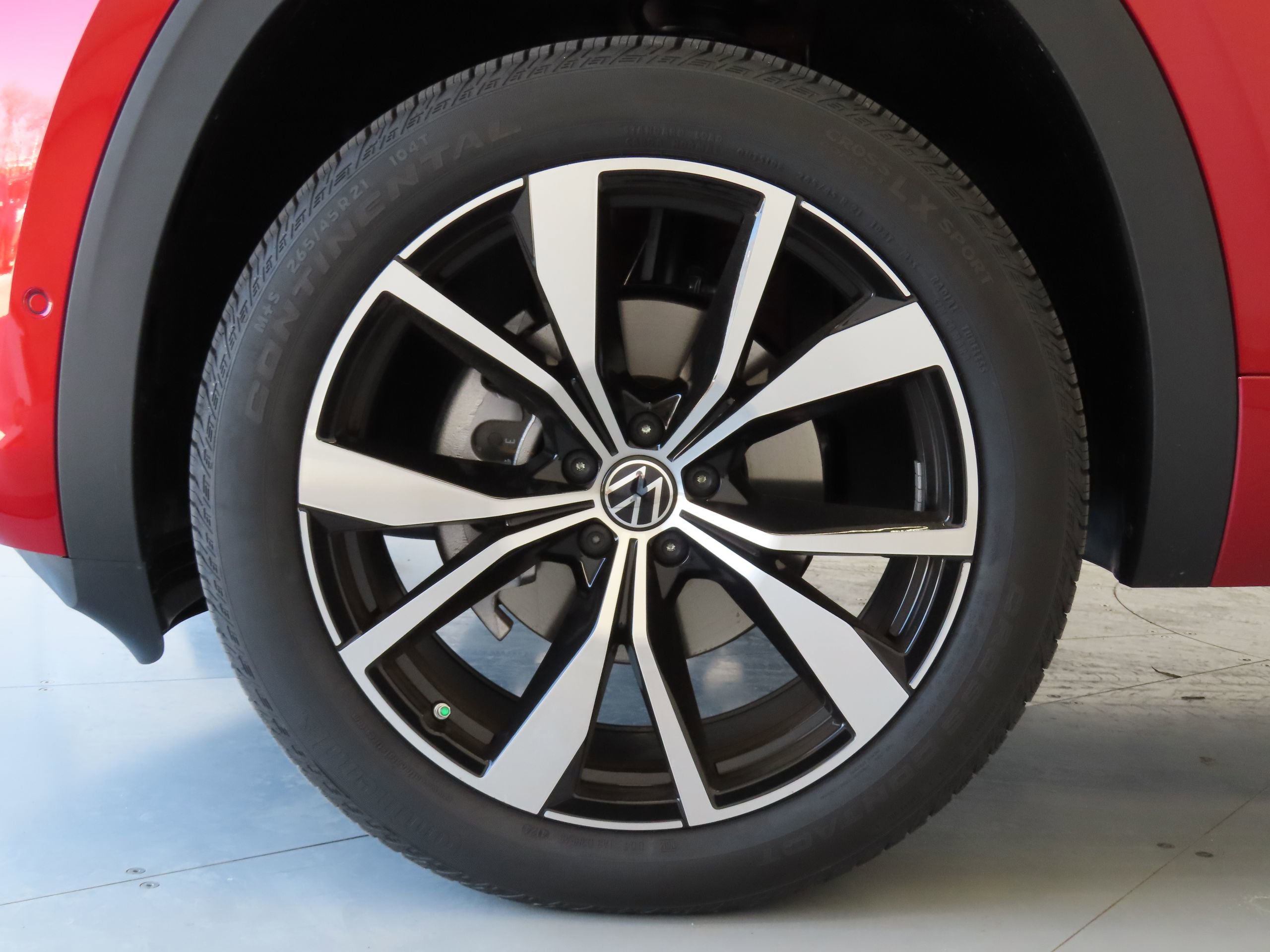 New 2025 Volkswagen Atlas SEL Premium R-Line AWD/4WD image 29