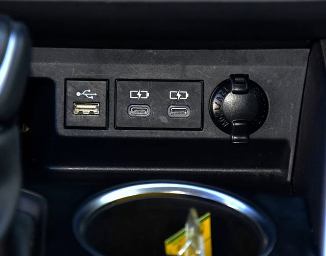 Used 2024 Toyota Highlander LE image 25