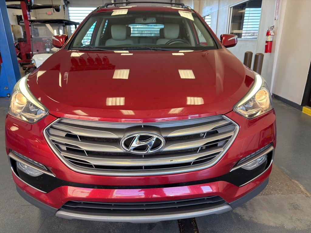 Used 2017 Hyundai Santa Fe Sport image 4