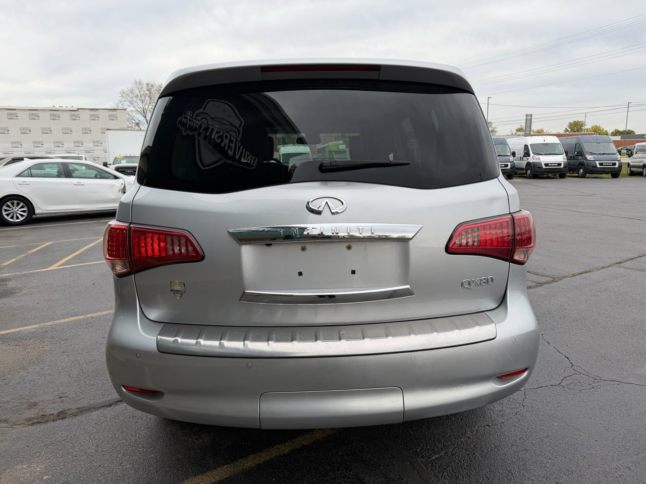 Used 2016 INFINITI QX80 Limited image 4