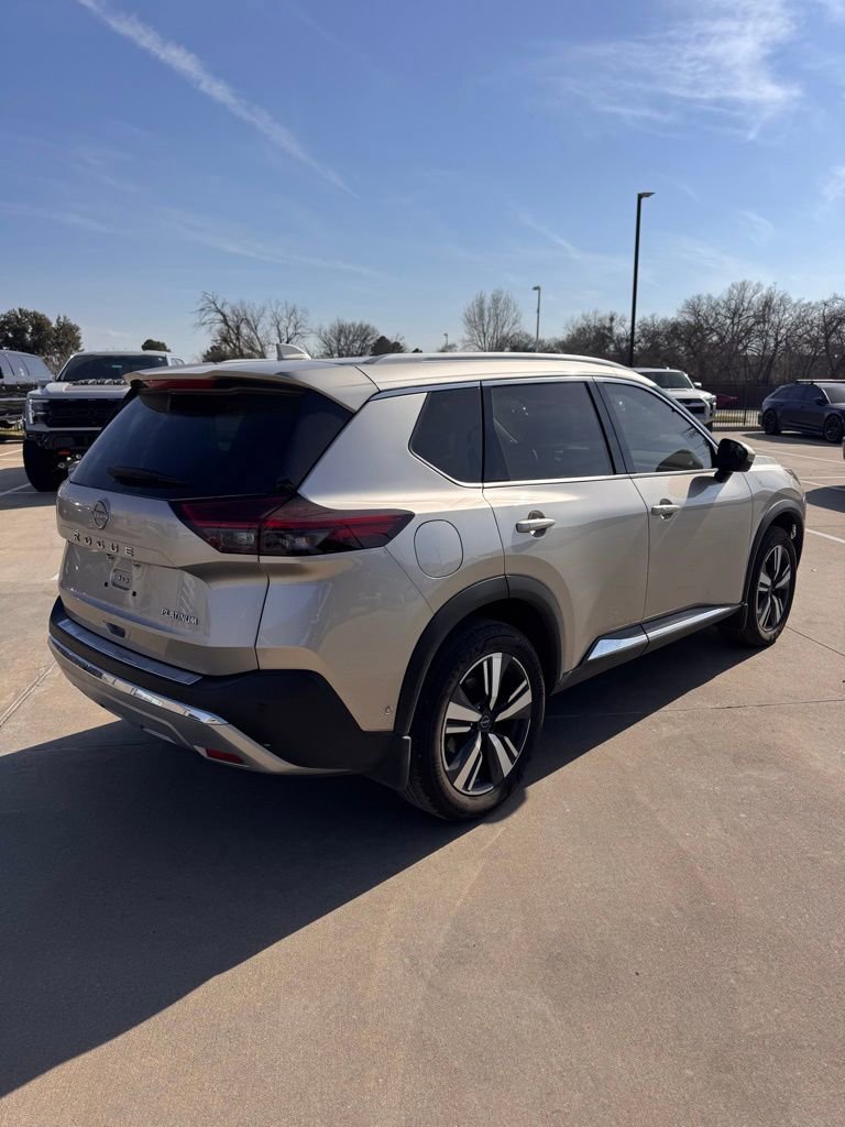 Used 2023 Nissan Rogue Platinum w/ Platinum Premium Package image 8