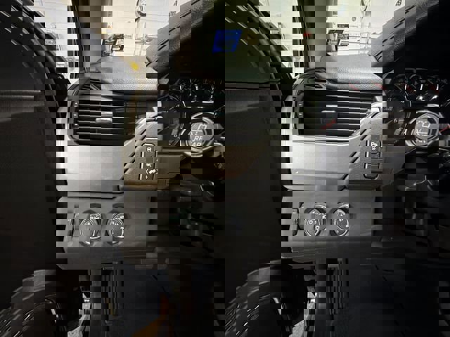 Used 2019 Chevrolet Suburban LT image 17