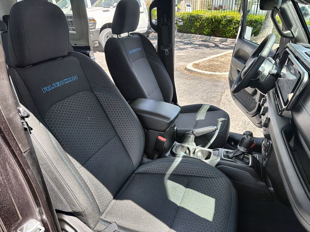 Used 2025 Jeep Wrangler Unlimited Rubicon 4xe w/ Convenience Group image 24