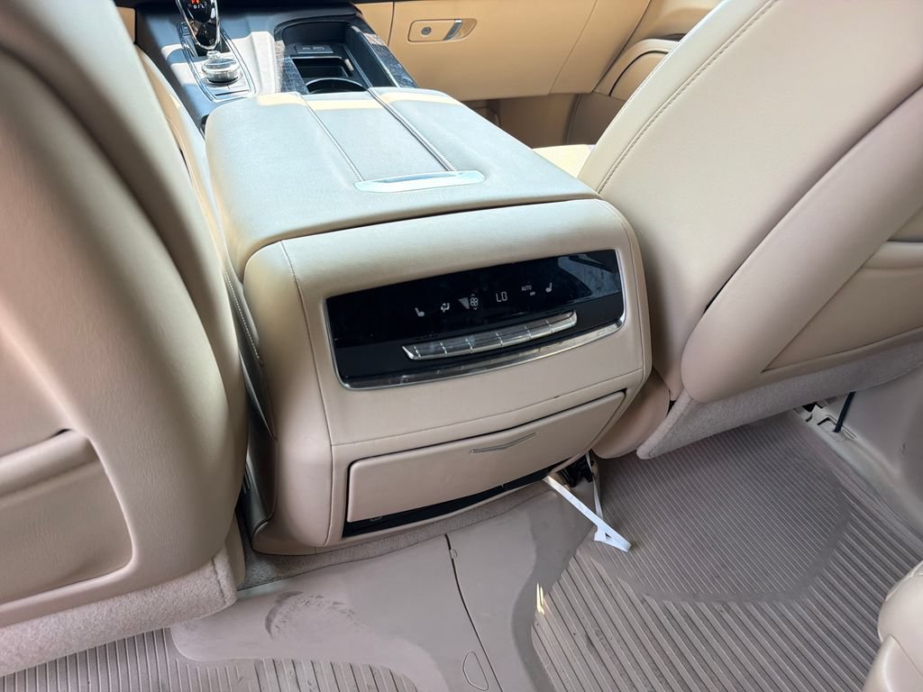 Certified 2023 Cadillac Escalade Premium Luxury AWD/4WD image 37