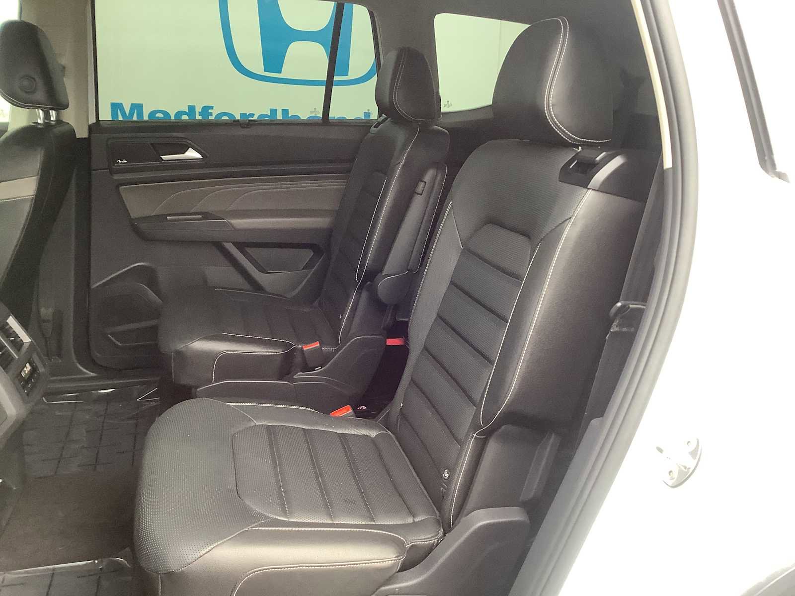 Used 2021 Volkswagen Atlas SEL Premium image 13