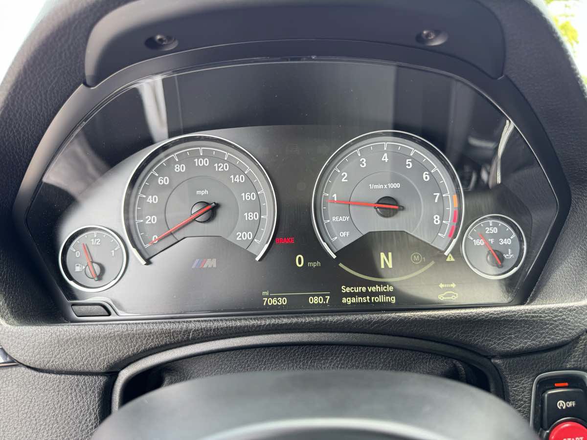 Used 2015 BMW M4 Coupe RWD image 15