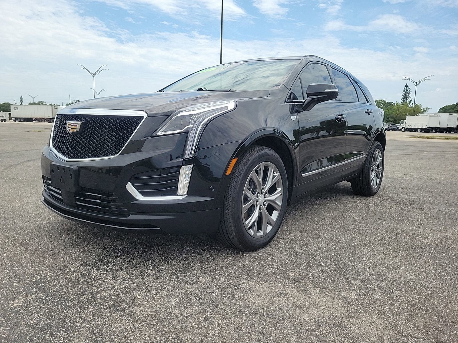 Used 2021 Cadillac XT5 Sportv AWD/4WD image 2