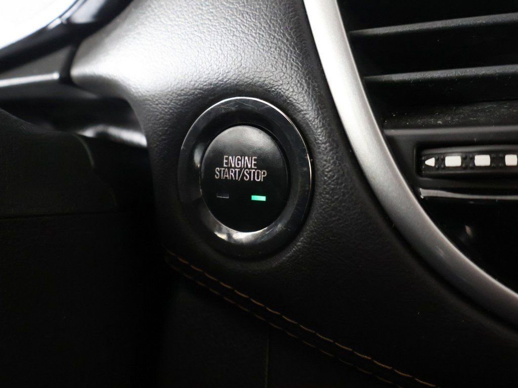 Used 2020 Chevrolet Trax LT w/ Driver Confidence Package image 32